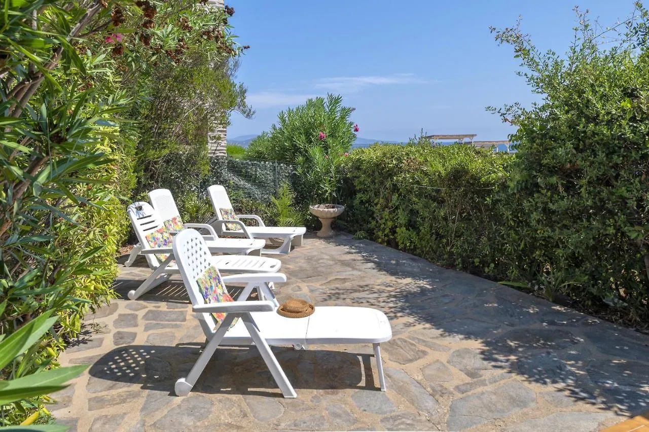 Villa Regina Stintino 0*,